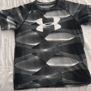 Under Armour boys T-shirt